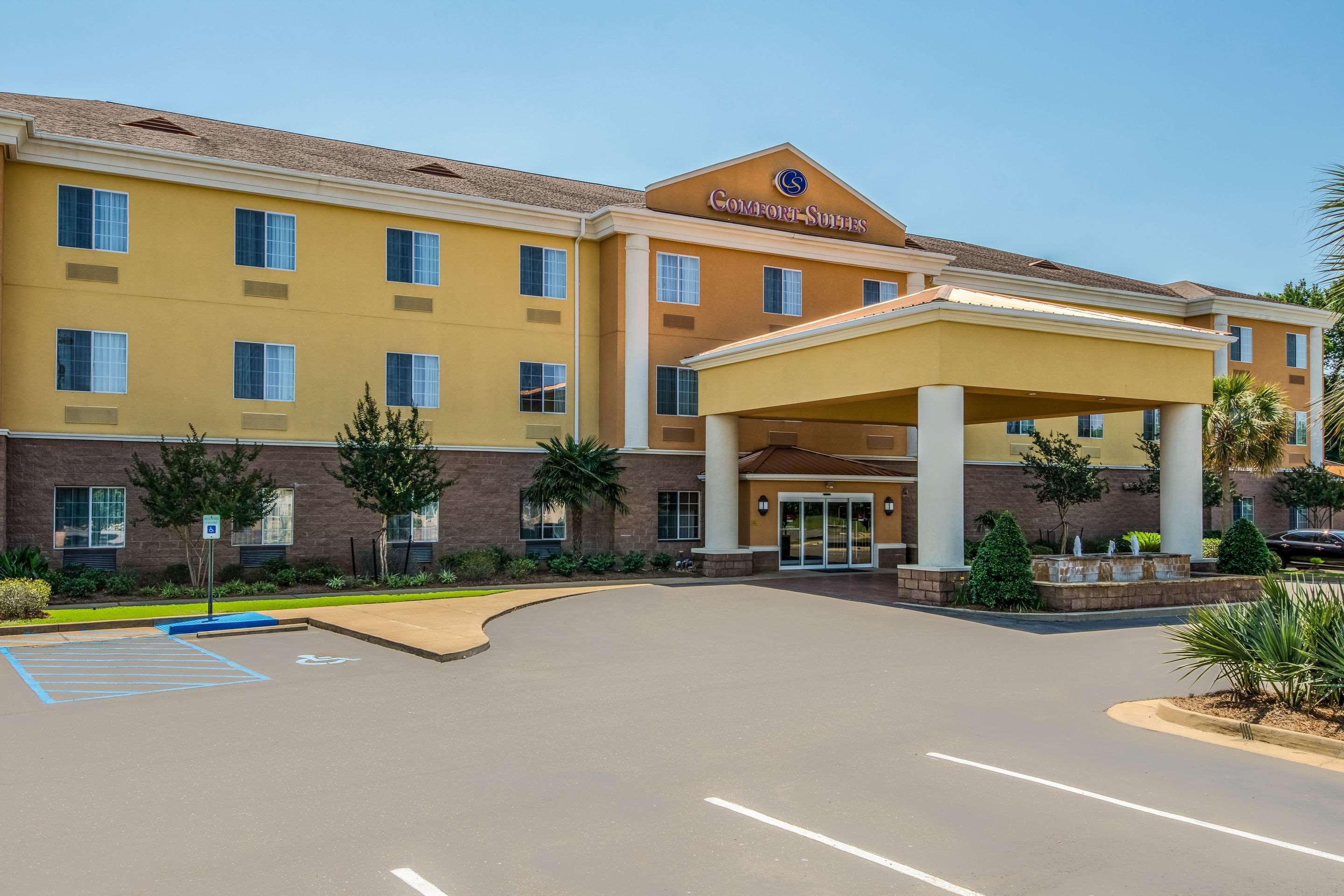 Comfort Suites Alexandria Bagian luar foto