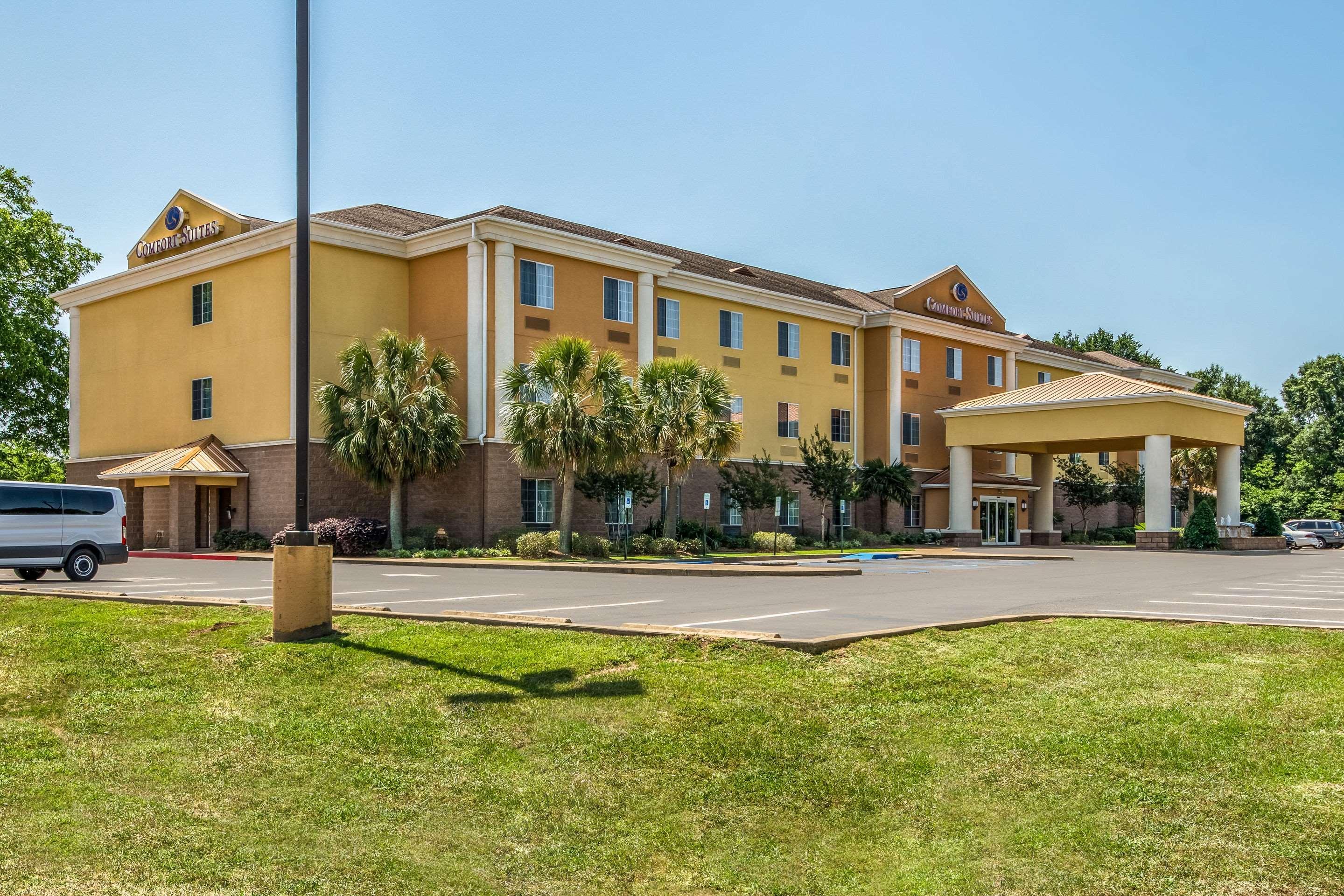 Comfort Suites Alexandria Bagian luar foto